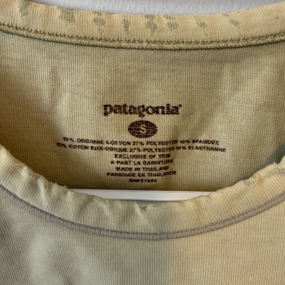 Patagonia Green Long Sleeve - Picture 4 of 5